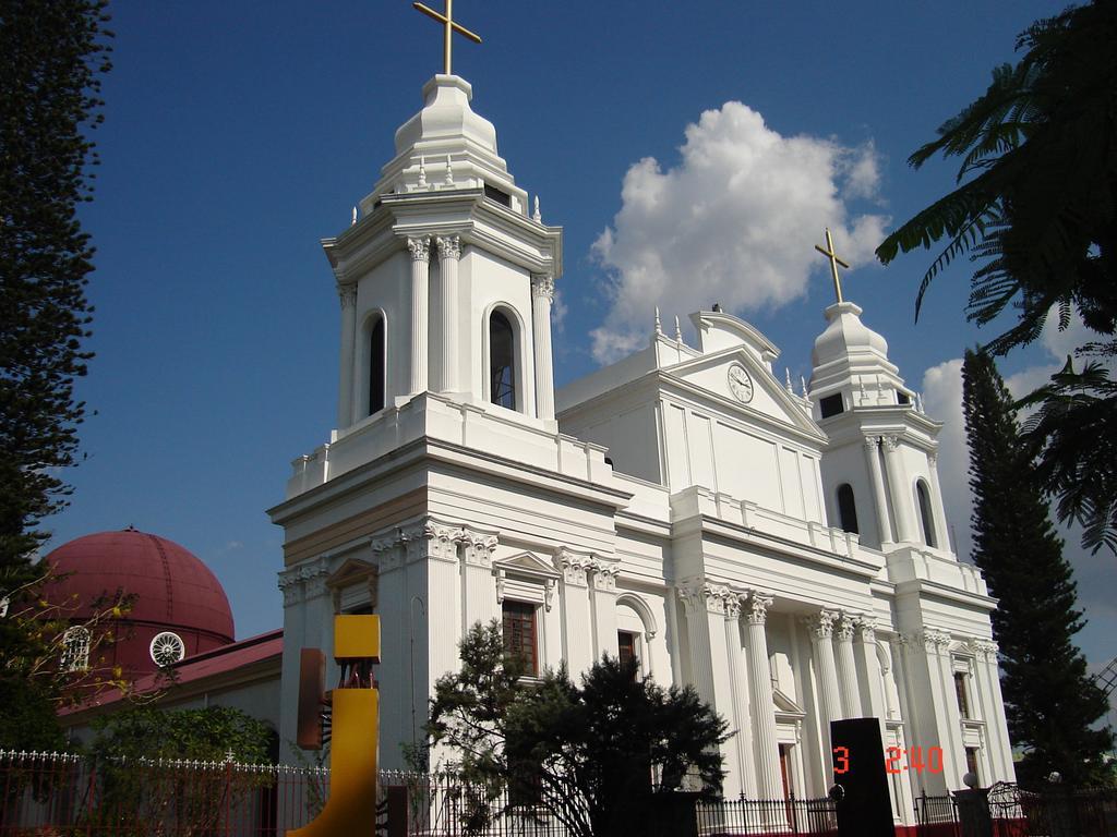 Hotel Santamaria Airport North / Alajuela Downtown Εξωτερικό φωτογραφία